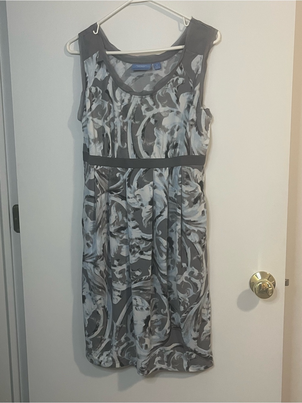 Simply Vera Vera Wang Grey and White Swirl Midi Dress